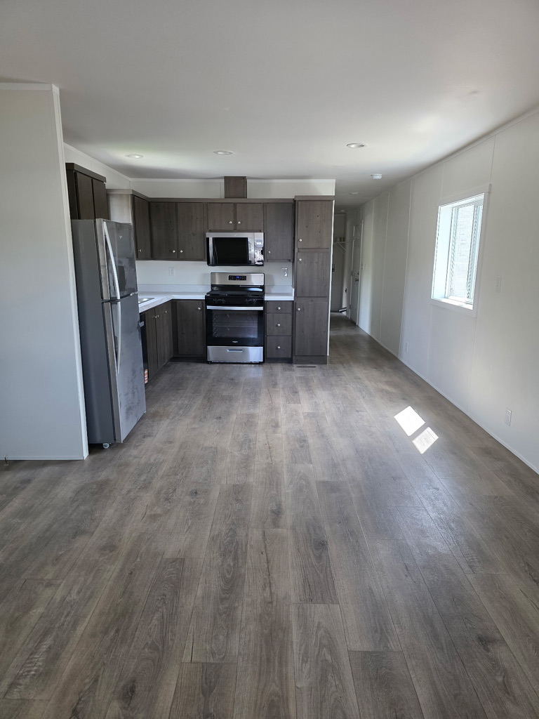 B2520A61-50C9-4CDC-A70B-3B3630BD1ADC_1_105_c